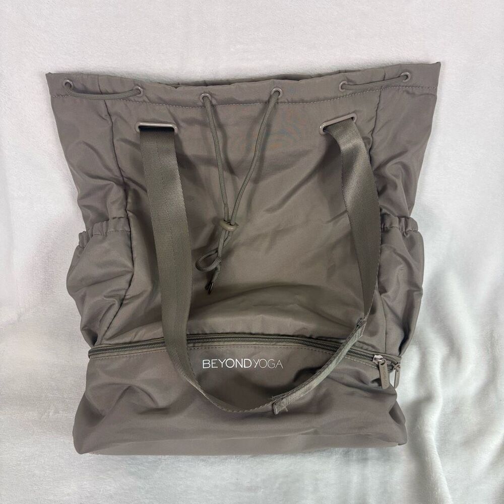 Beyond Yoga Grey Drawstring Top Tote Backpack Bag Medium